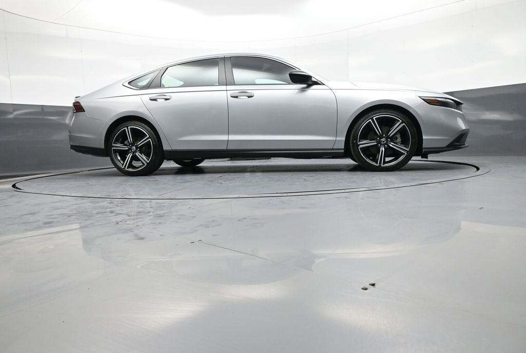Certified 2025 Honda Accord Sport image 28