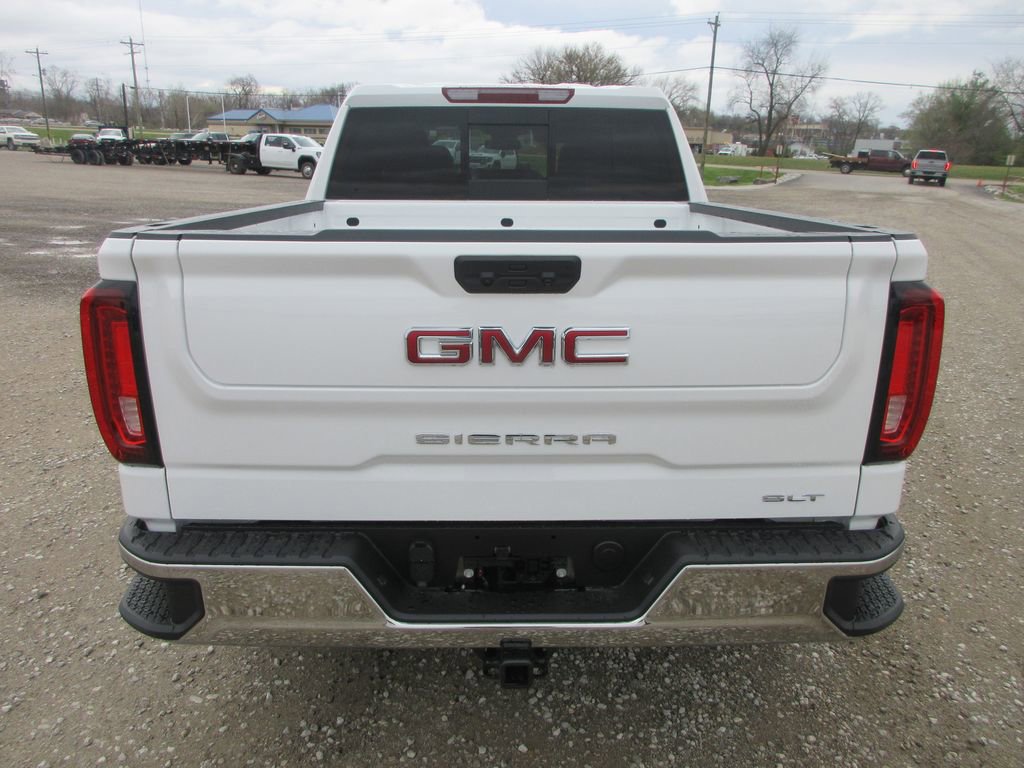New 2026 GMC Sierra 1500 SLT image 6