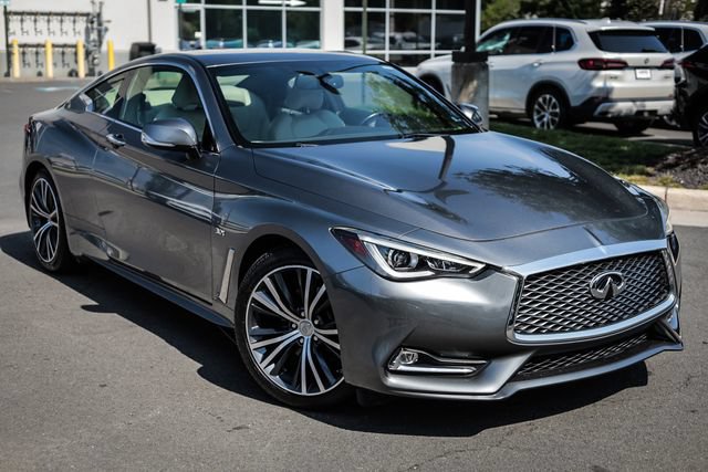 Used 2017 INFINITI Q60 3.0t w/ Premium Plus Package 3.0T AWD/4WD image 7