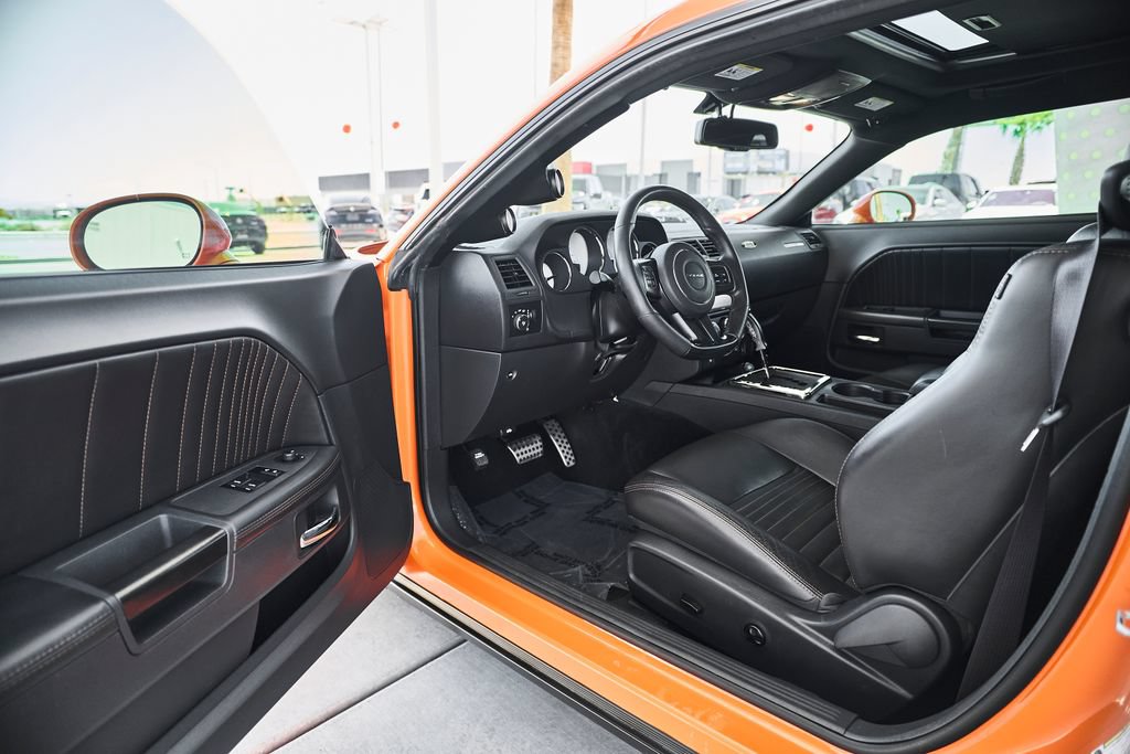 Used 2014 Dodge Challenger R/T RWD image 16