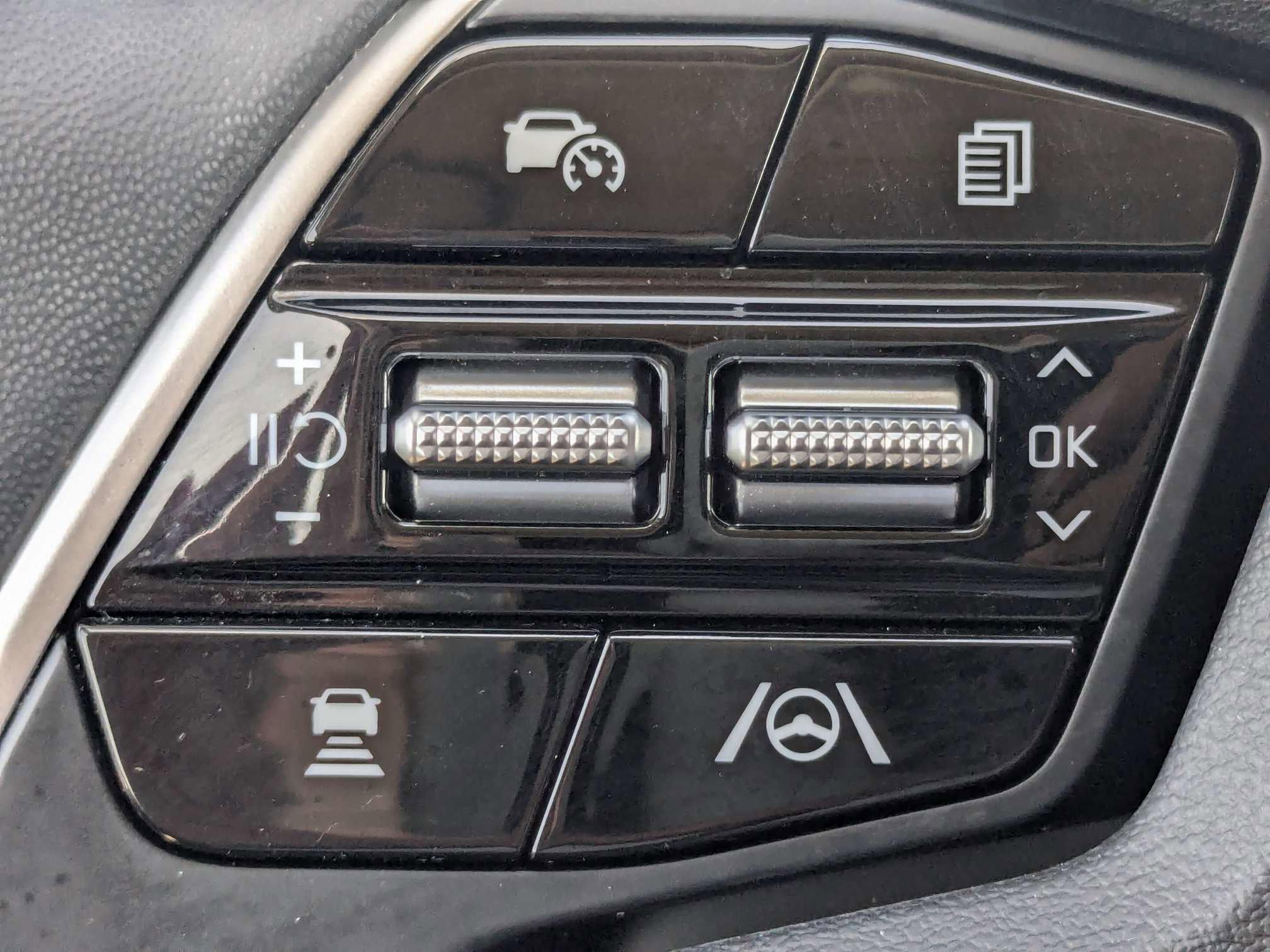 Certified 2022 Kia EV6 Wind w/ Wind Technology Package AWD/4WD image 30