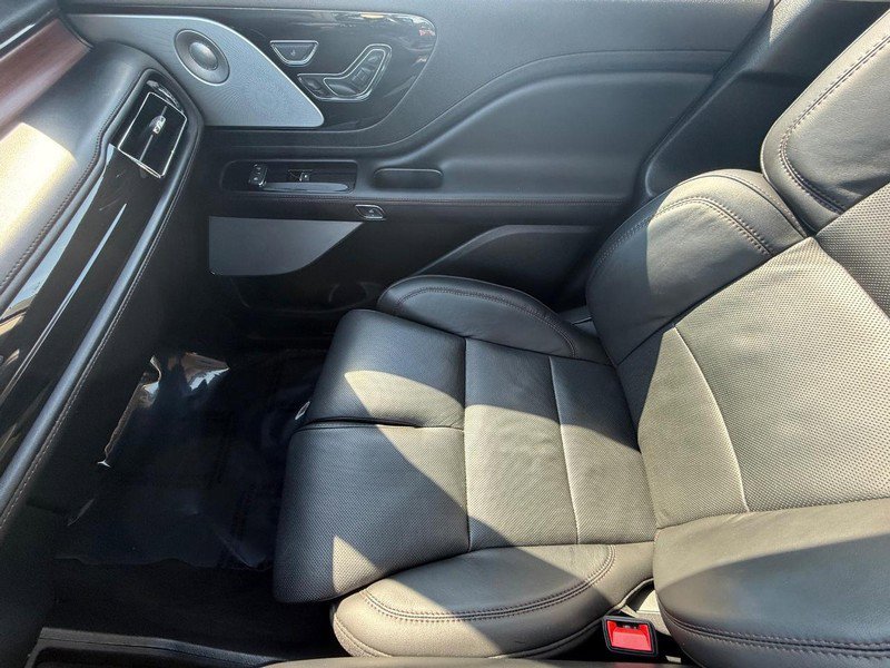 Certified 2023 Lincoln Aviator Reserve w/ Equipment Group 201A image 20