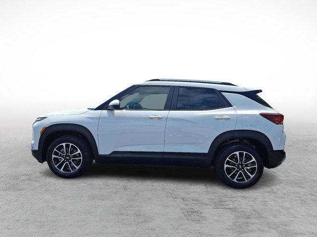 Used 2024 Chevrolet TrailBlazer LT w/ Driver Confidence Package image 6