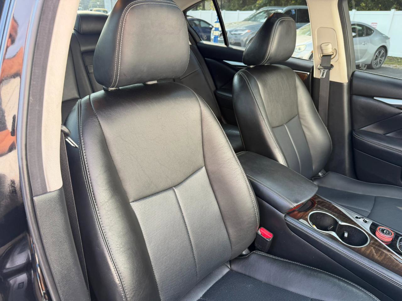 Used 2014 INFINITI Q50 Premium w/ Technology Package RWD image 47