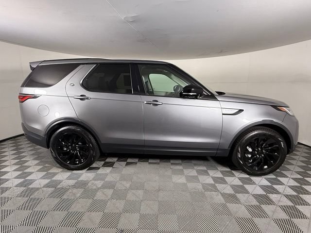 Certified 2025 Land Rover Discovery S AWD/4WD image 8