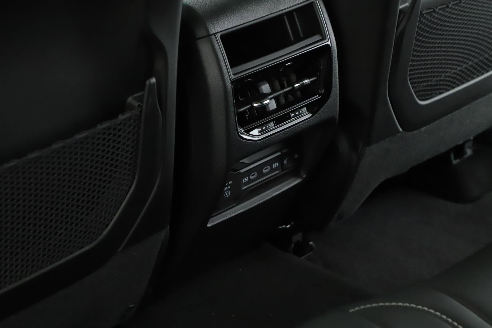 New 2026 Jeep Grand Cherokee Limited w/ Limited Altitude Package image 6