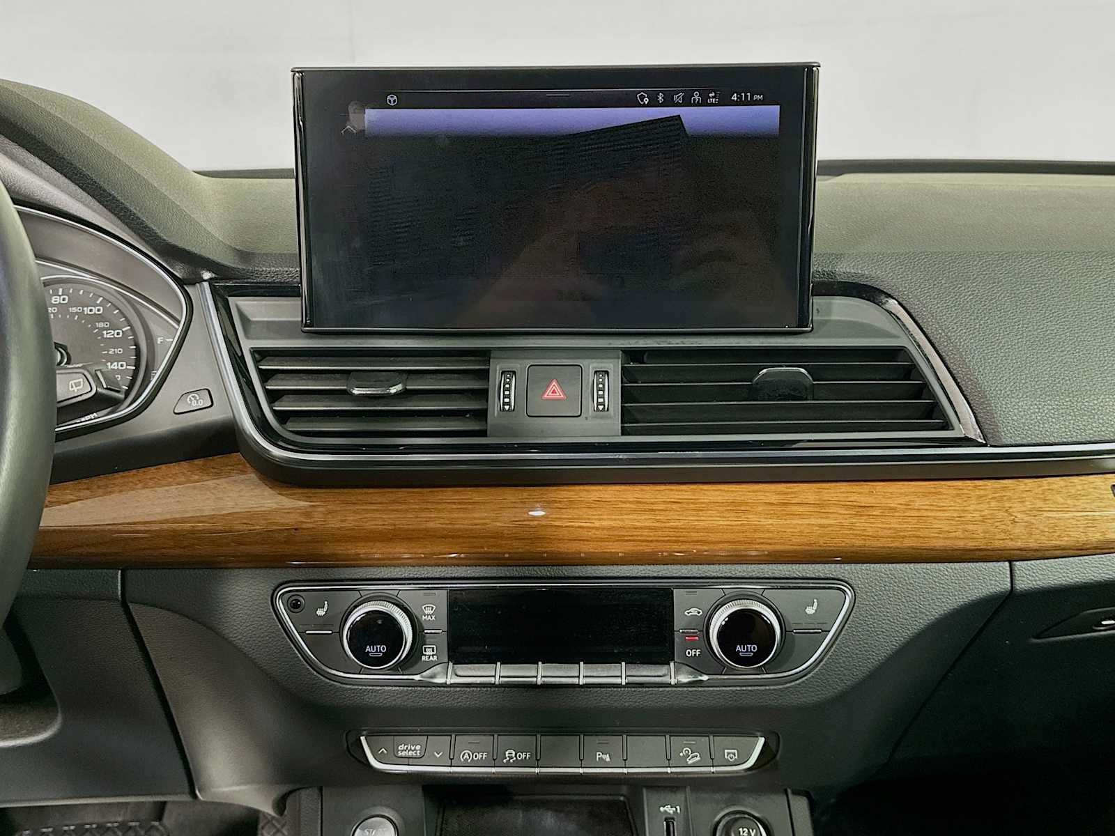 Certified 2023 Audi Q5 Premium w/ Convenience Package AWD/4WD image 13
