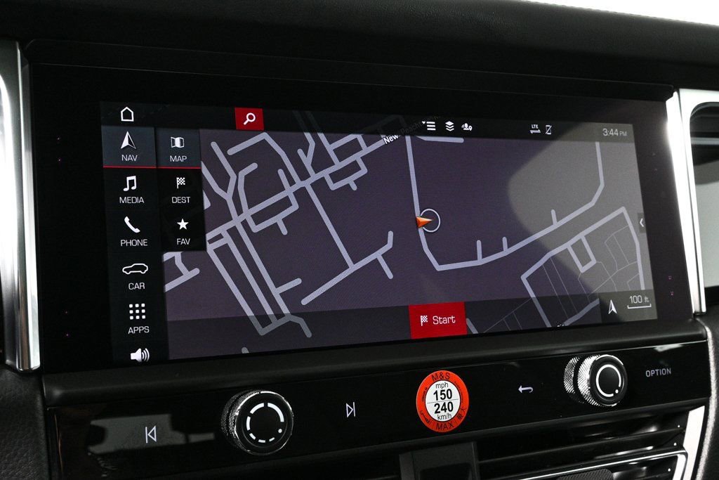 Certified 2026 Porsche Macan AWD/4WD image 15