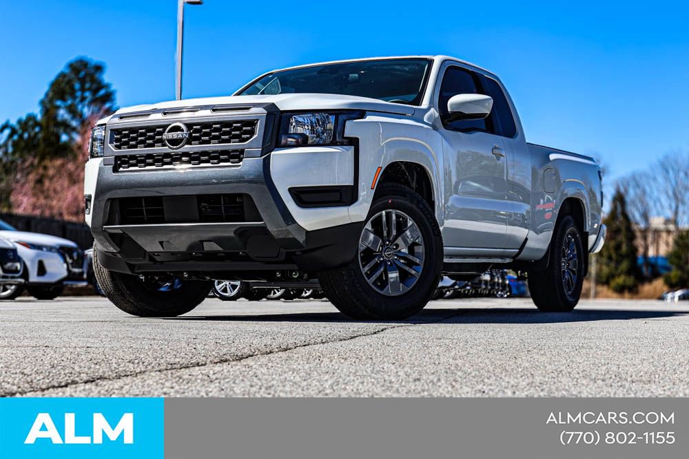 Certified 2025 Nissan Frontier SV RWD image 3