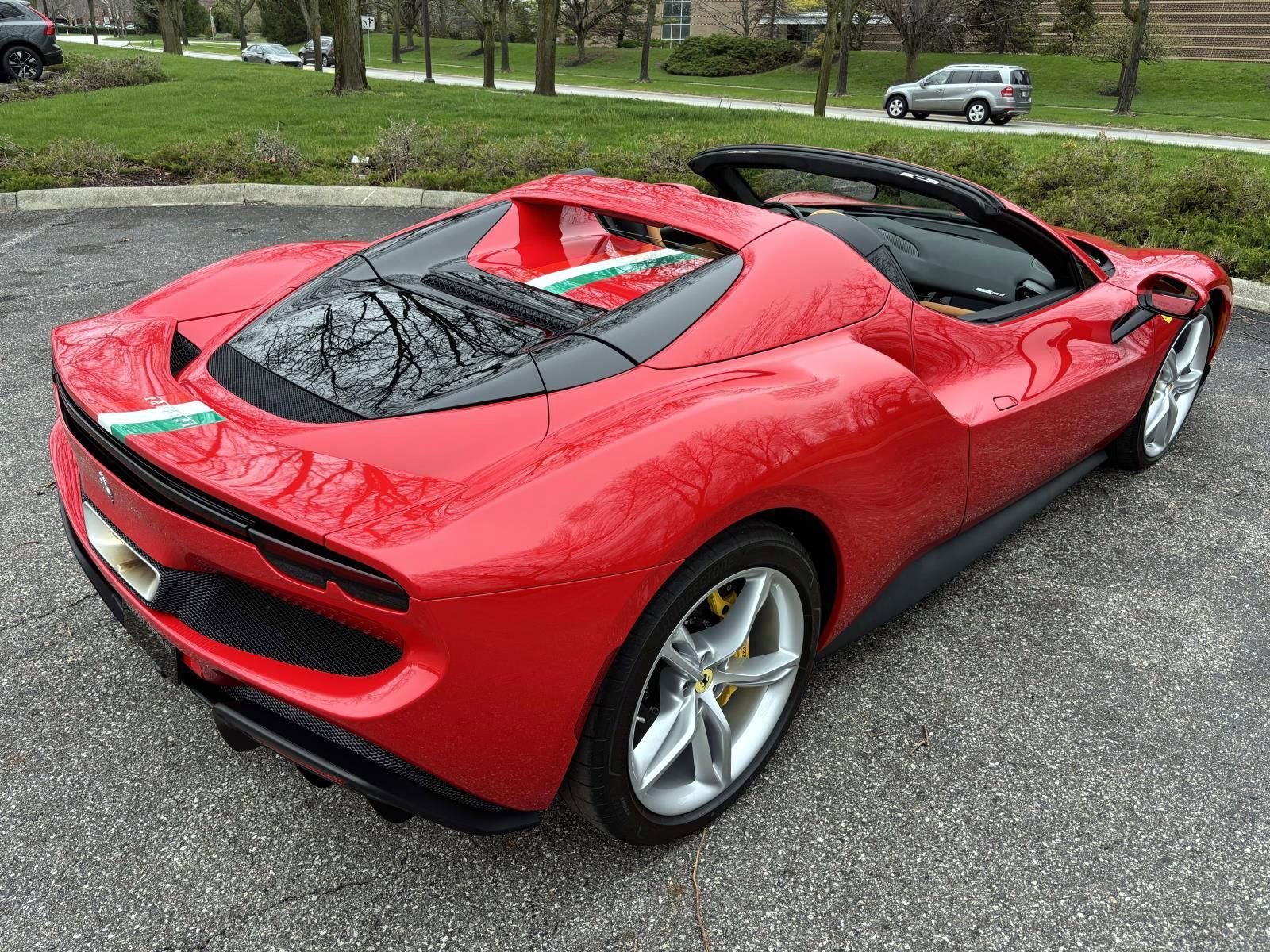 Used 2025 Ferrari 296 GTS RWD image 6