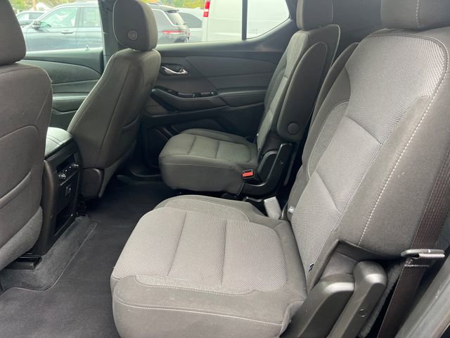 Used 2023 Chevrolet Traverse LT image 19