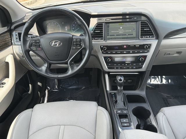 Used 2017 Hyundai Sonata Limited w/ Ultimate Package 04 FWD image 24