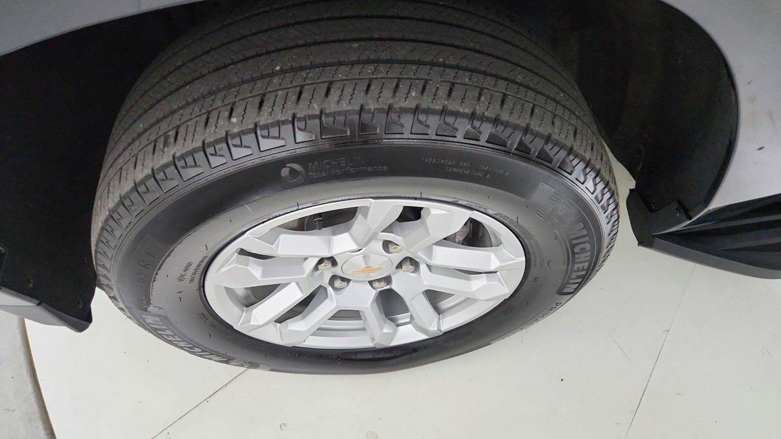 Used 2025 Chevrolet Tahoe LT AWD/4WD image 37