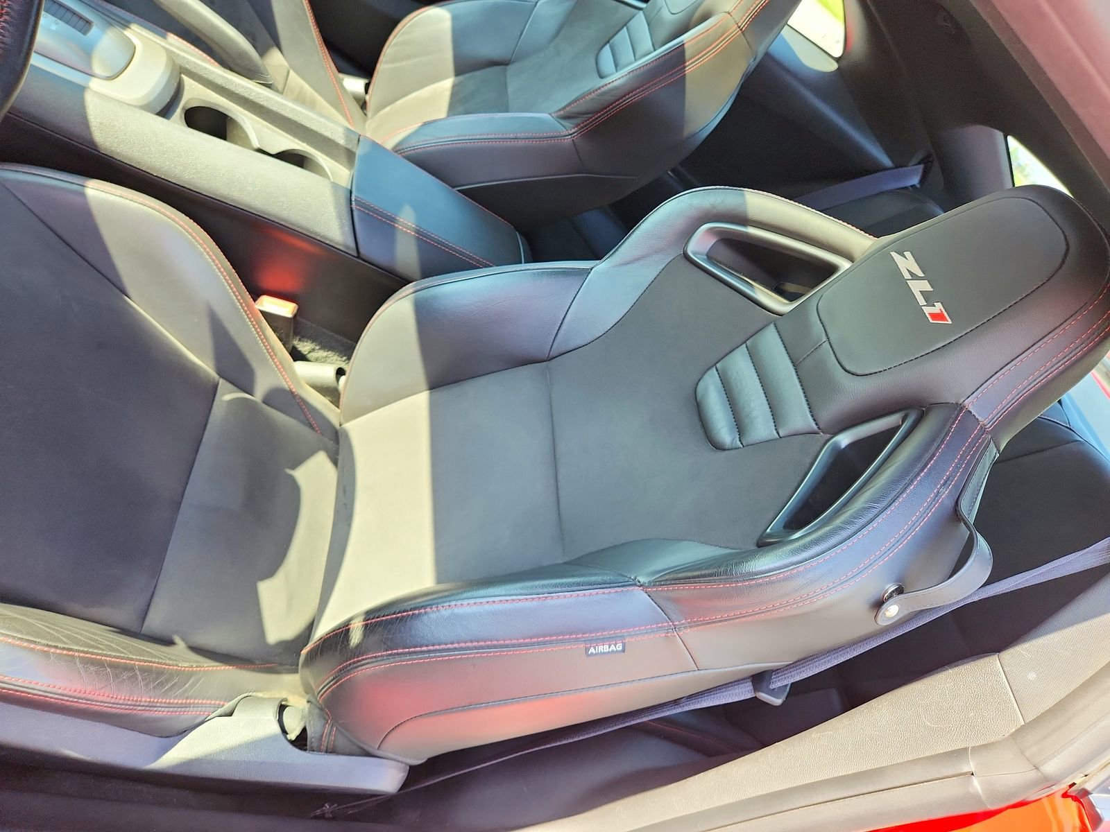Used 2015 Chevrolet Camaro ZL1 RWD image 12