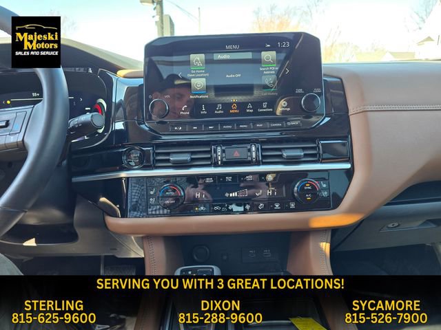 Used 2025 Nissan Pathfinder Platinum image 44