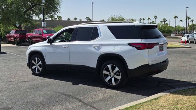 Used 2023 Chevrolet Traverse LT w/ LT Premium Package AWD/4WD image 6