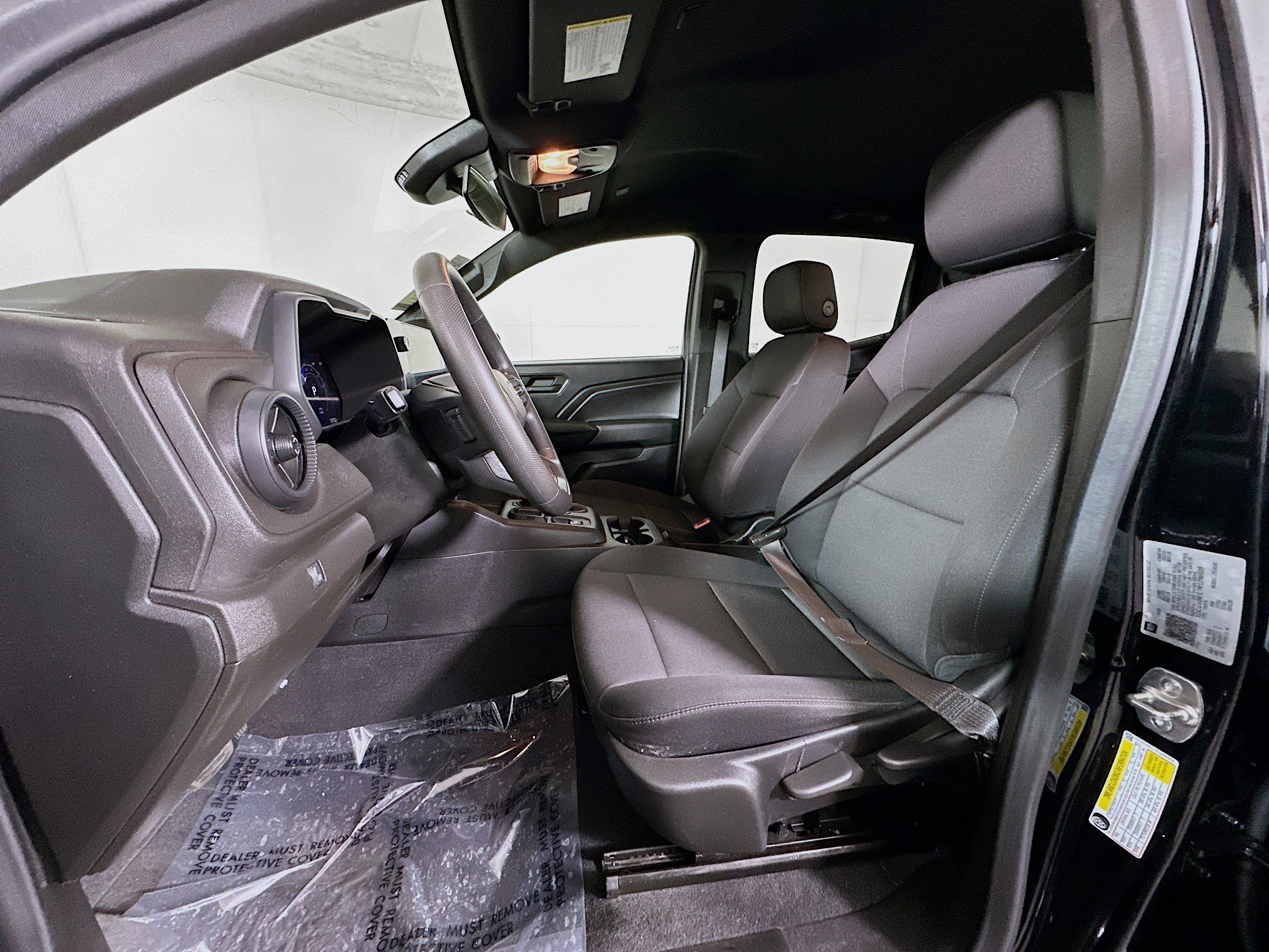 Used 2024 Chevrolet Colorado W/T image 12