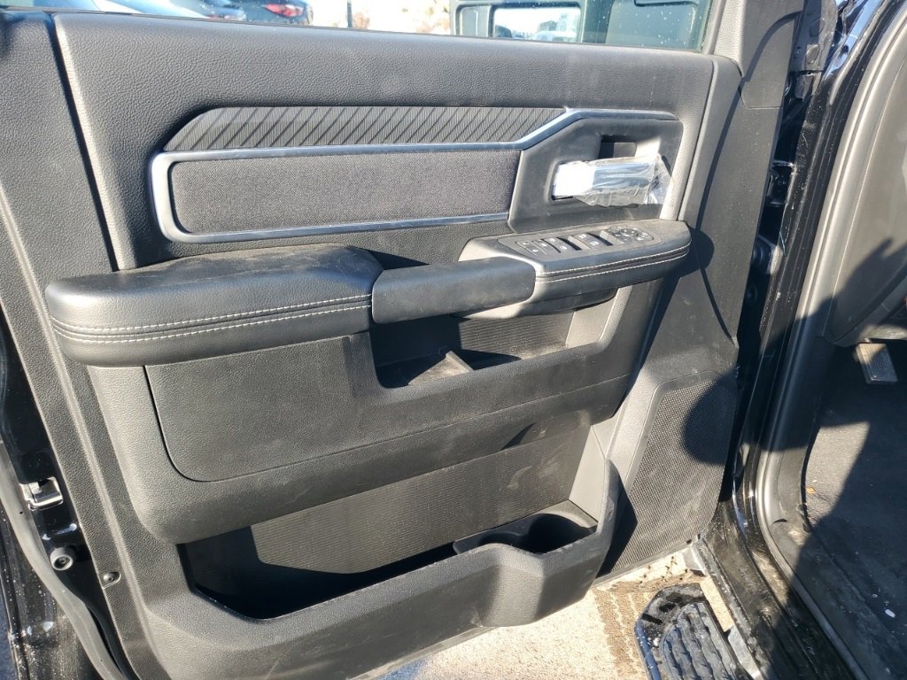 Used 2025 RAM 2500 Big Horn image 8