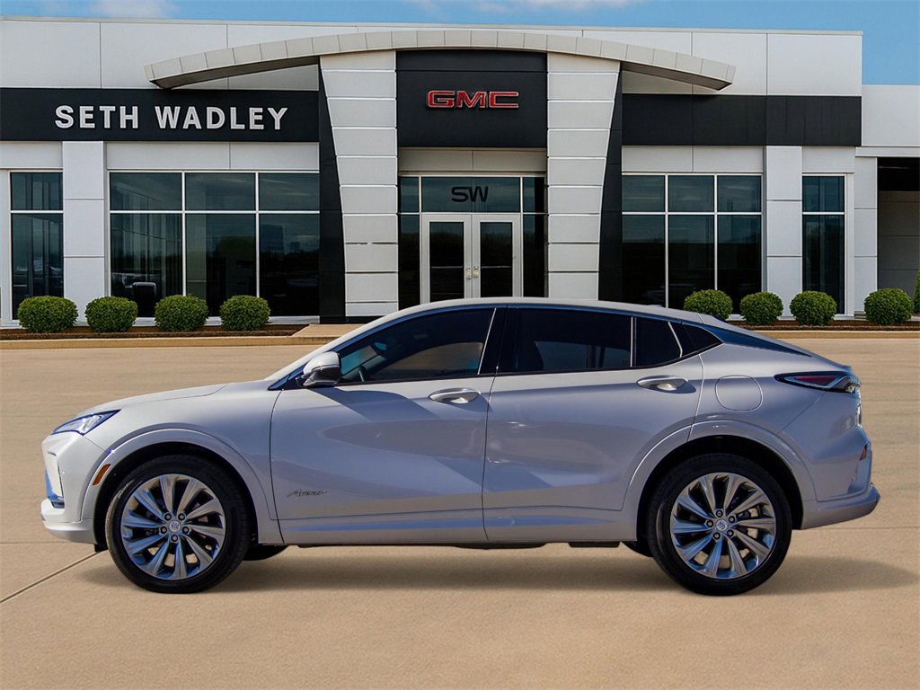 Certified 2025 Buick Envista Avenir image 4