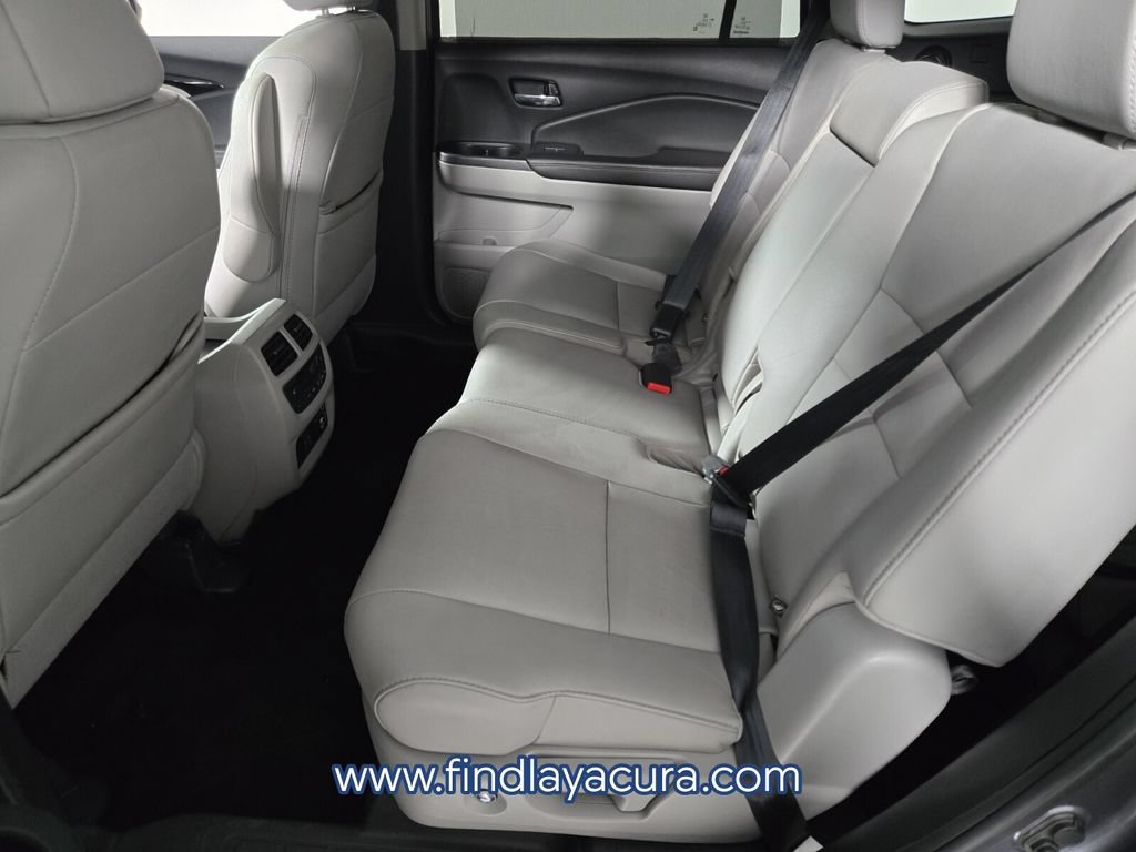 Used 2019 Honda Pilot Touring image 15
