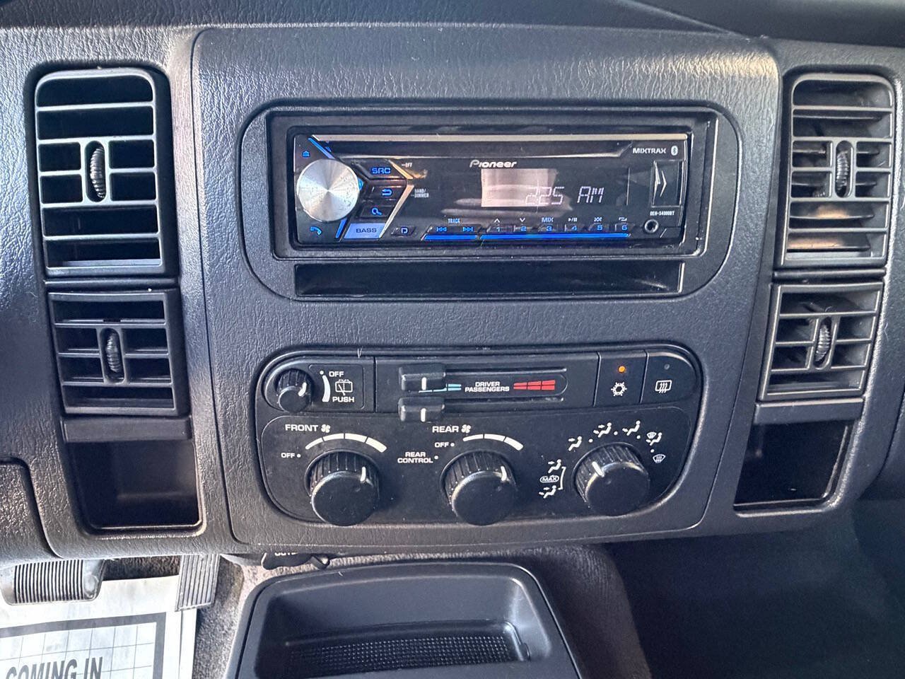 Used 2003 Dodge Durango SLT RWD image 28