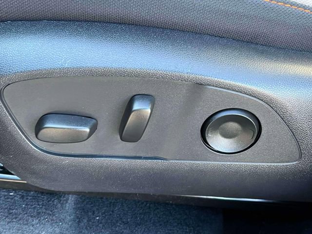 Certified 2025 Chevrolet Traverse LT image 20