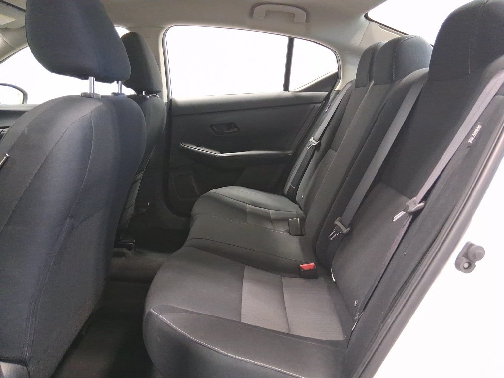 Used 2024 Nissan Sentra SV FWD image 11