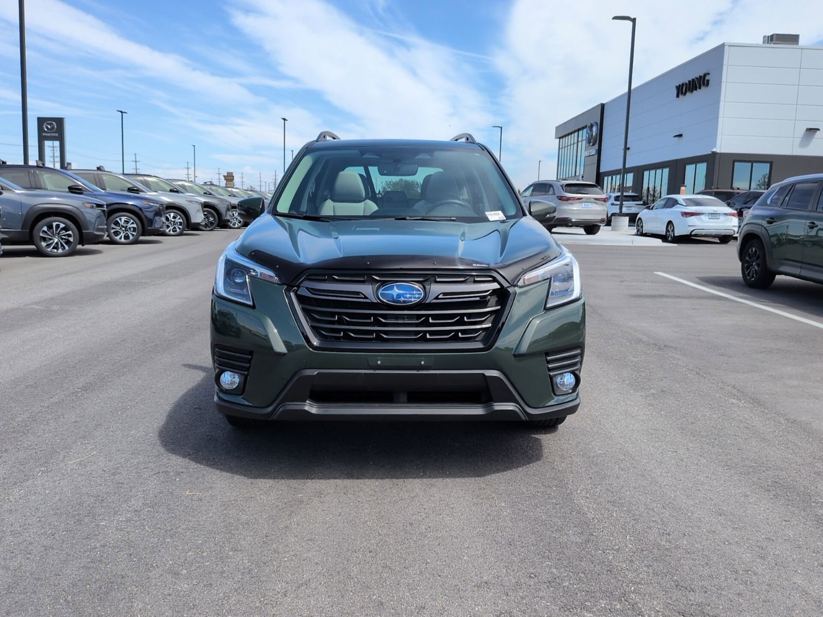 Used 2023 Subaru Forester Limited AWD/4WD image 2