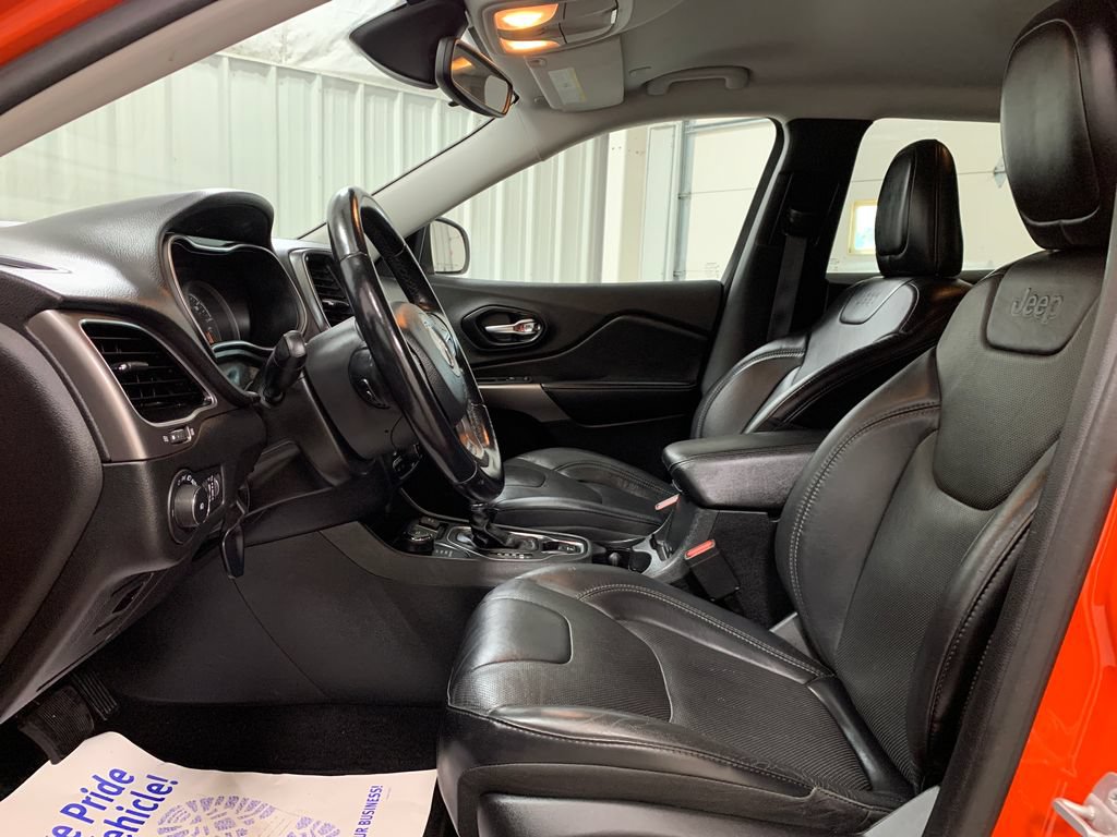 Used 2021 Jeep Cherokee Latitude Lux AWD/4WD image 4
