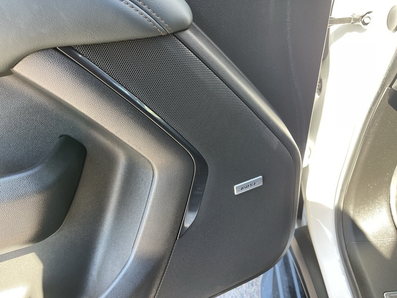 Certified 2025 GMC Yukon AT4 AWD/4WD image 24