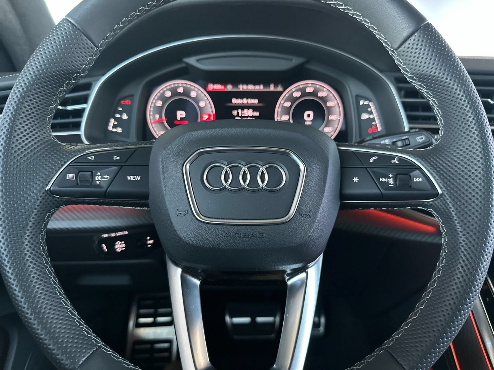 Used 2024 Audi SQ8 Prestige AWD/4WD image 26