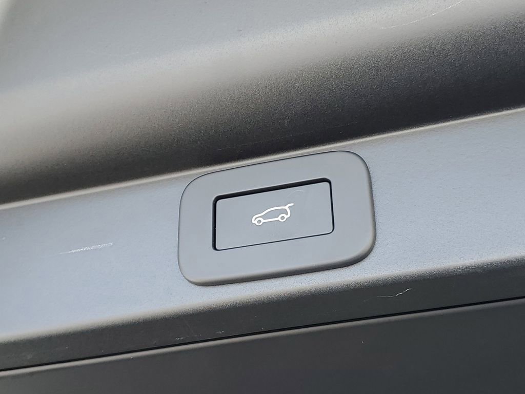 Used 2024 Land Rover Range Rover Autobiography image 9