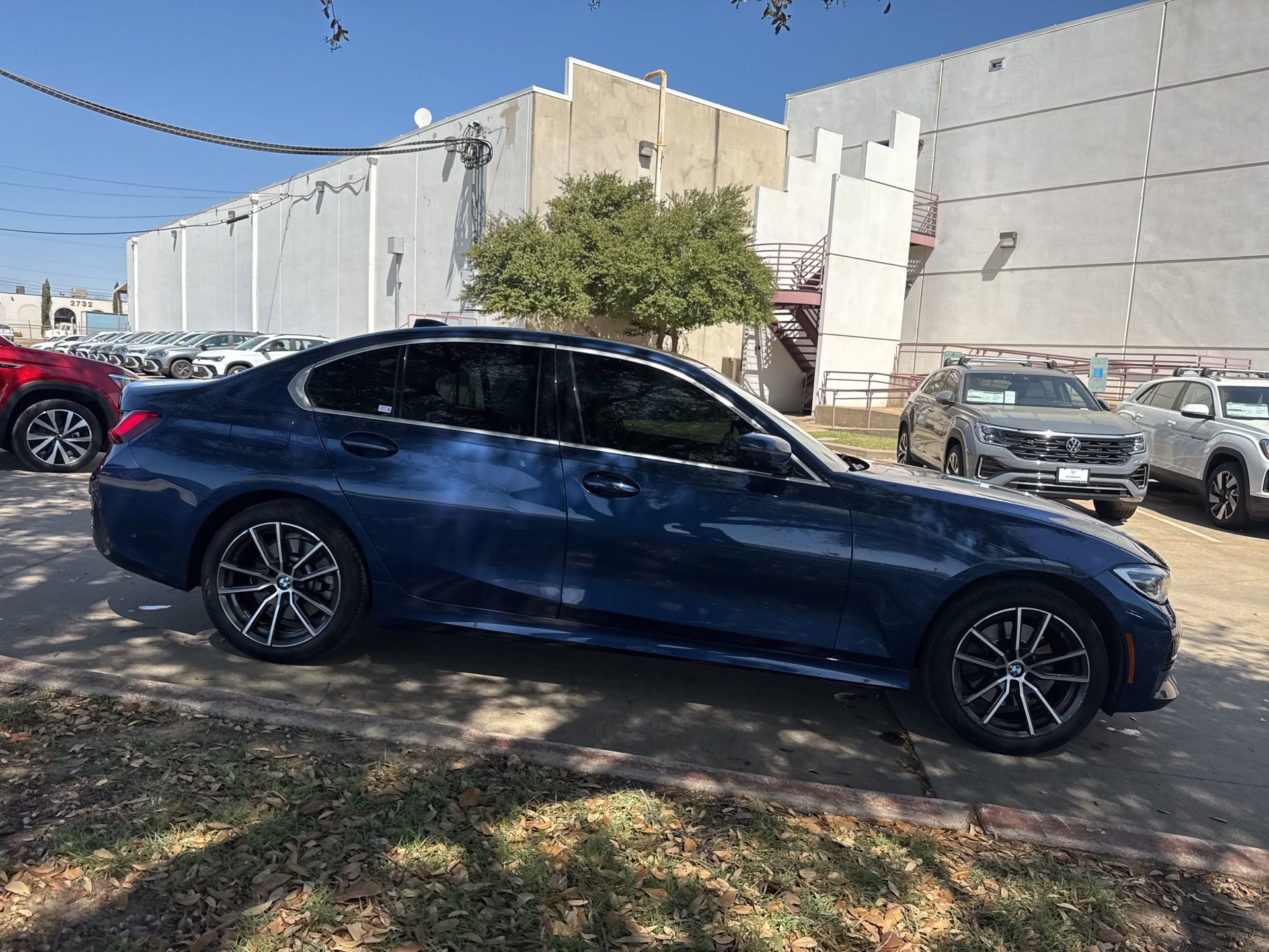 Used 2021 BMW 330i xDrive Sedan image 4
