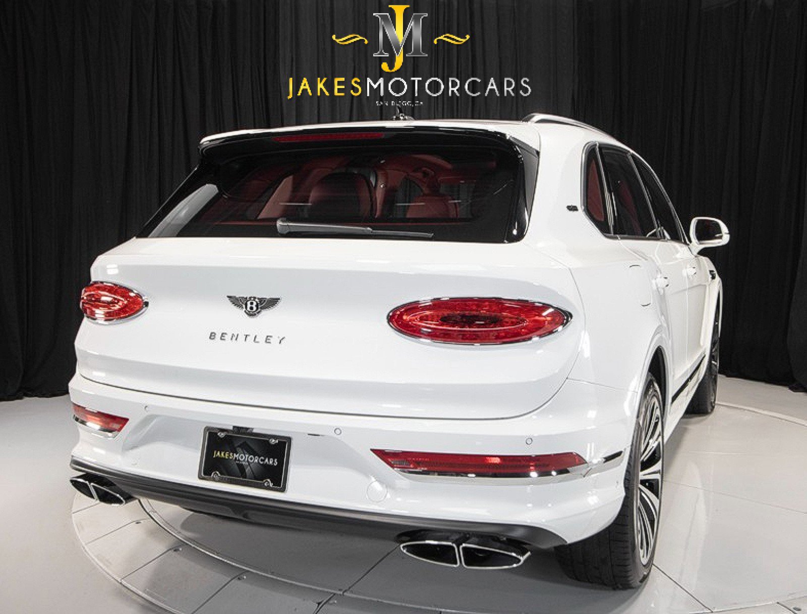 Used 2022 Bentley Bentayga image 12