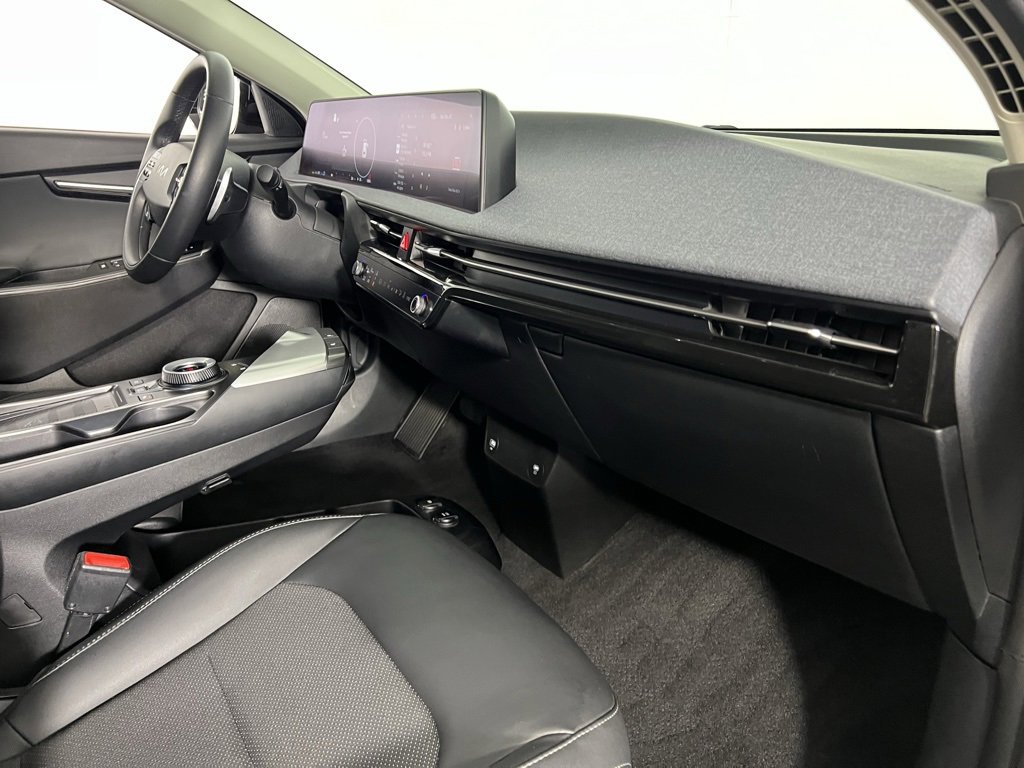 Used 2024 Kia EV6 Light image 32