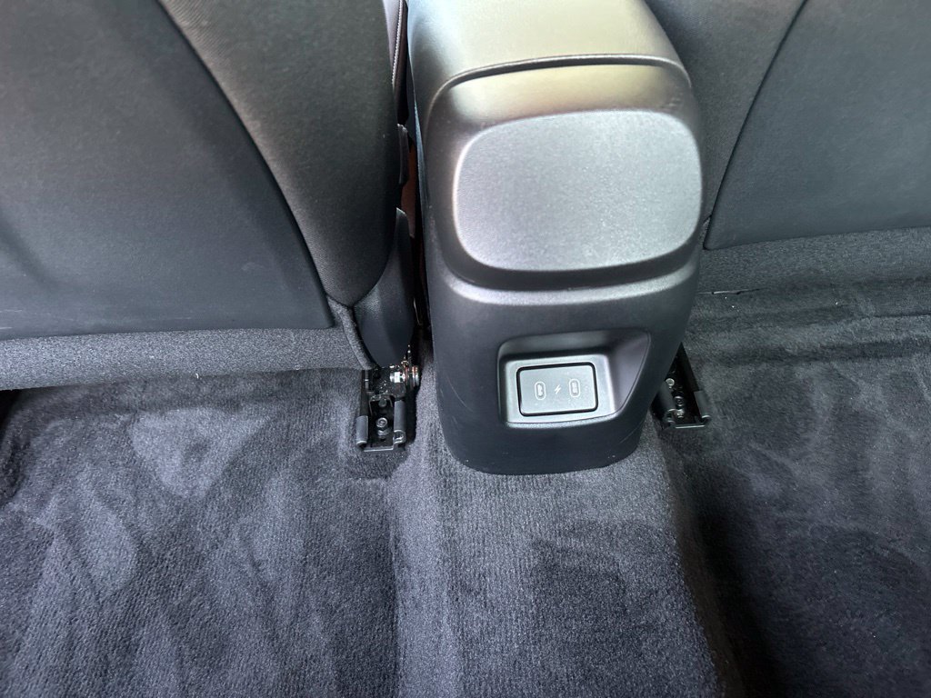 Used 2026 Hyundai Elantra Sport FWD image 29