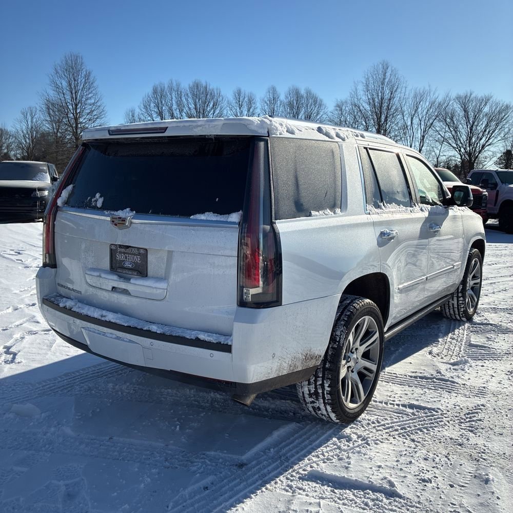 Used 2019 Cadillac Escalade Premium Luxury image 3