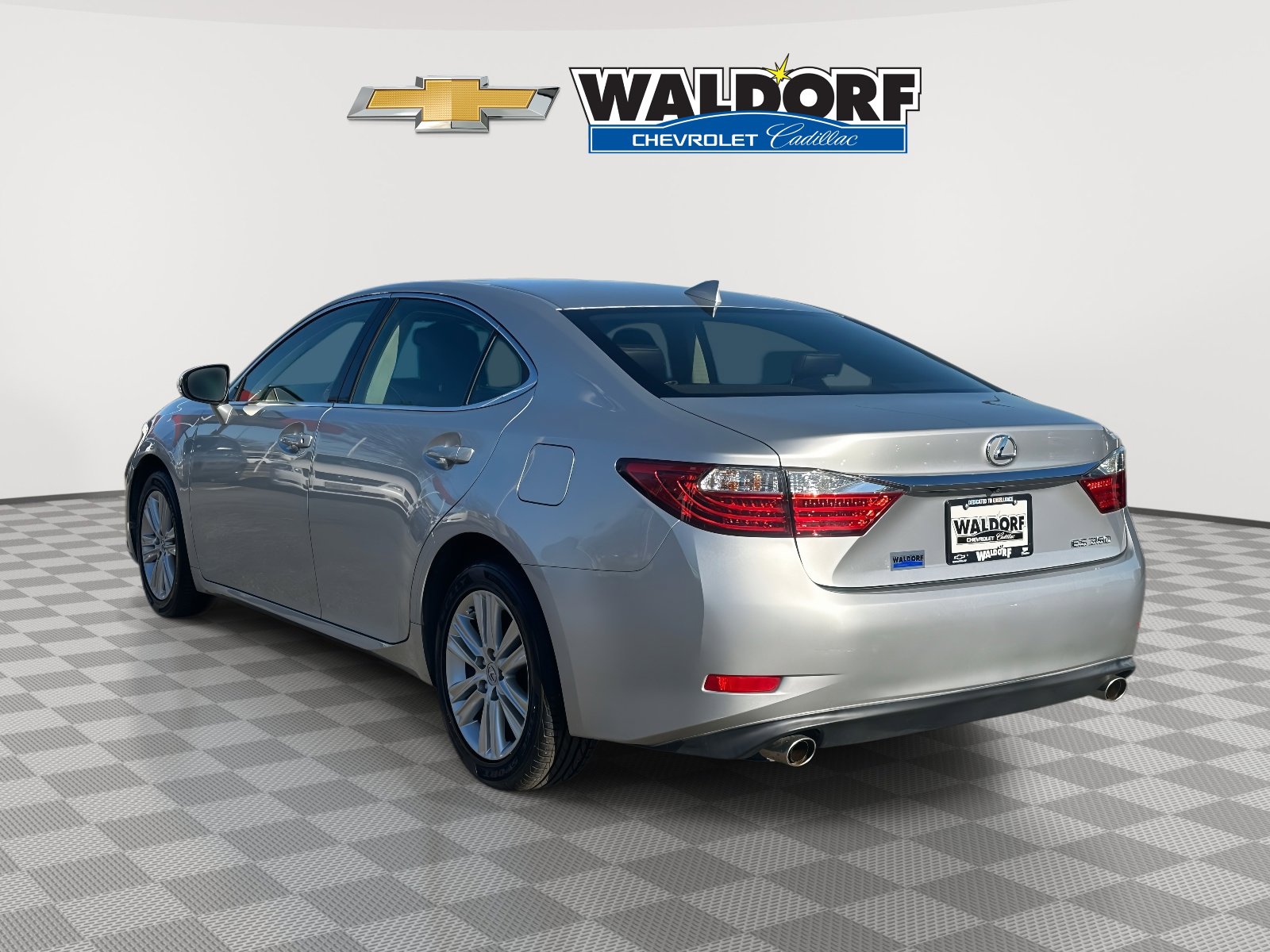 Used 2015 Lexus ES 350 image 4