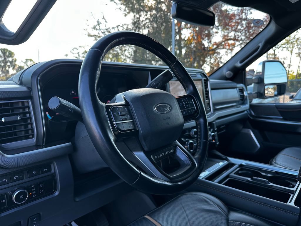 Used 2024 Ford F350 Platinum image 60