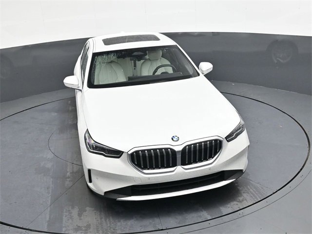 Used 2024 BMW 530i w/ Convenience Package image 23