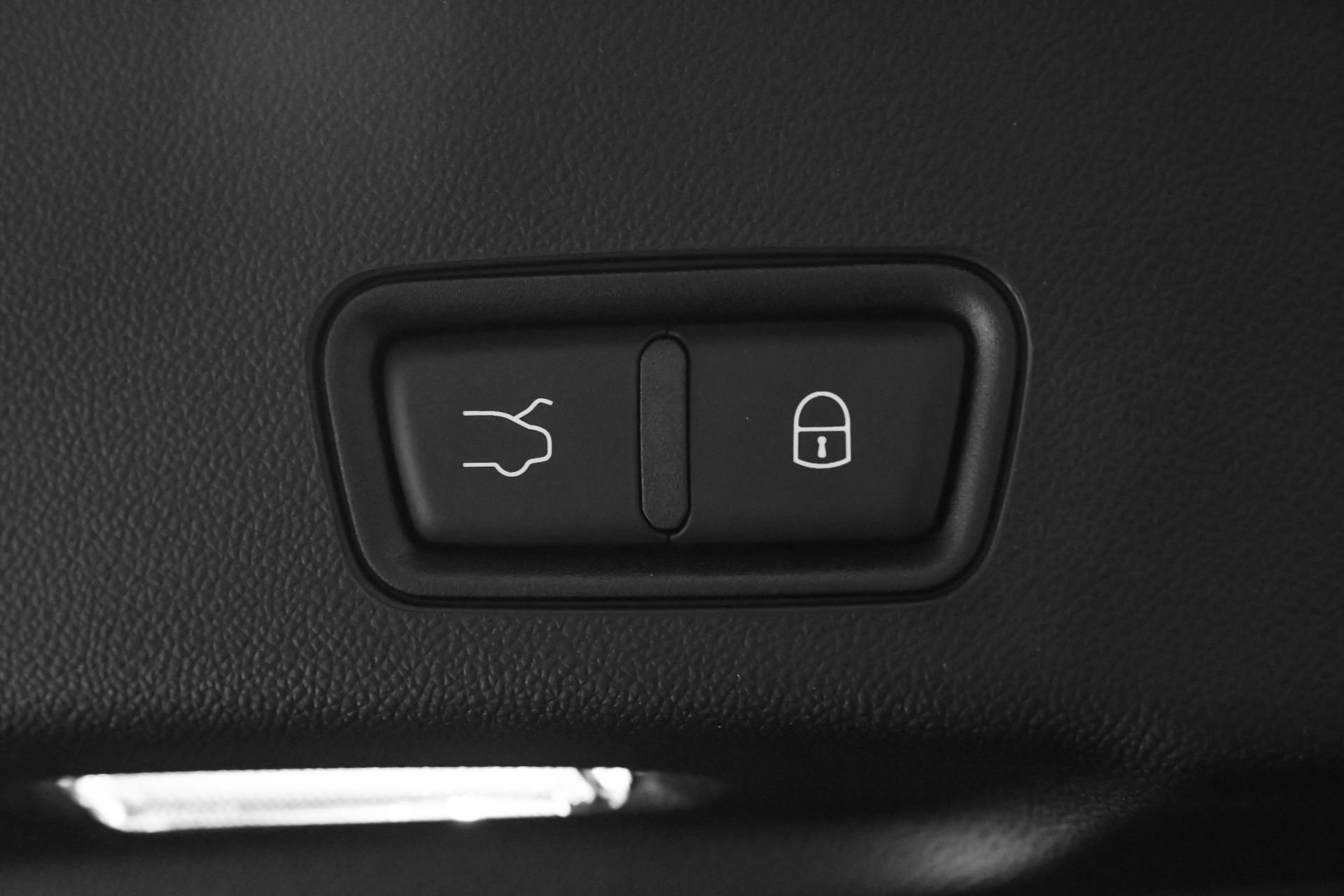 New 2026 Maserati Grecale Modena image 8