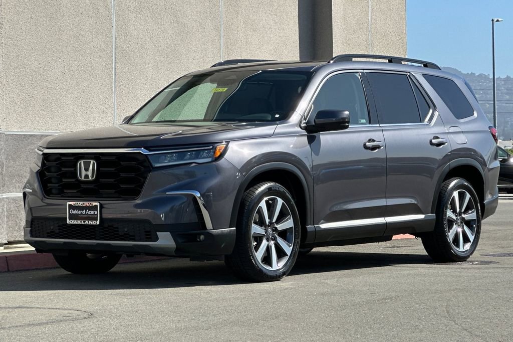 Used 2023 Honda Pilot Touring image 8