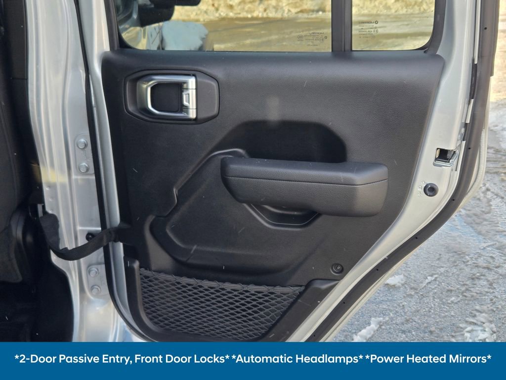 Used 2022 Jeep Wrangler Unlimited Sport image 15