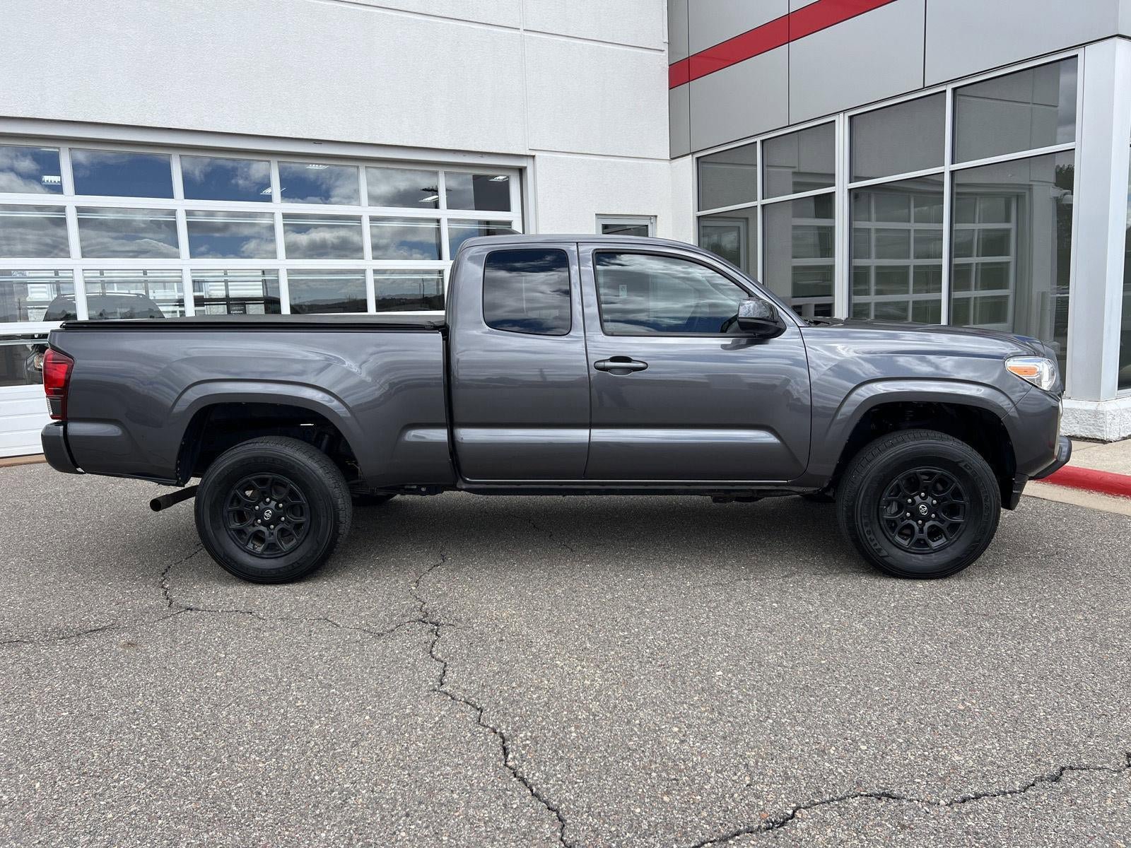 Used 2022 Toyota Tacoma SR w/ SR Convenience Package AWD/4WD image 26