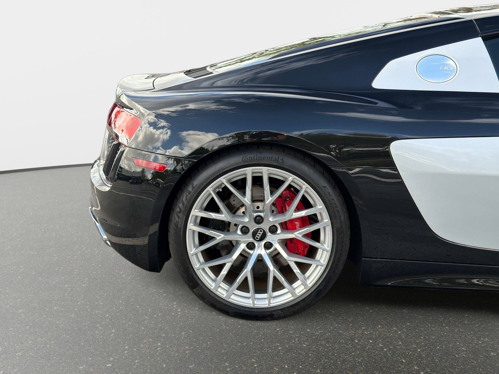 Used 2017 Audi R8 V10 image 19