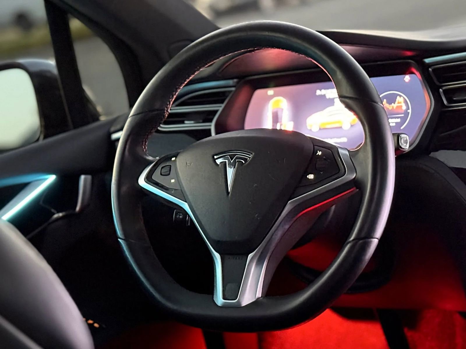 Used 2016 Tesla Model X 75D image 10