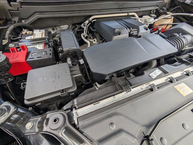 Used 2023 GMC Canyon Denali image 25