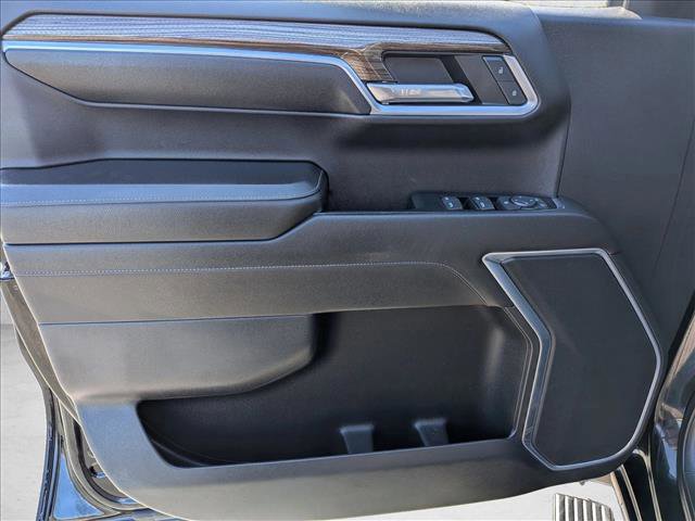 Used 2022 Chevrolet Silverado 1500 RST AWD/4WD image 10