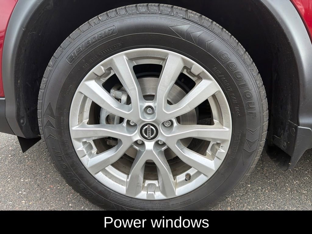 Used 2021 Nissan Rogue Sport S image 9