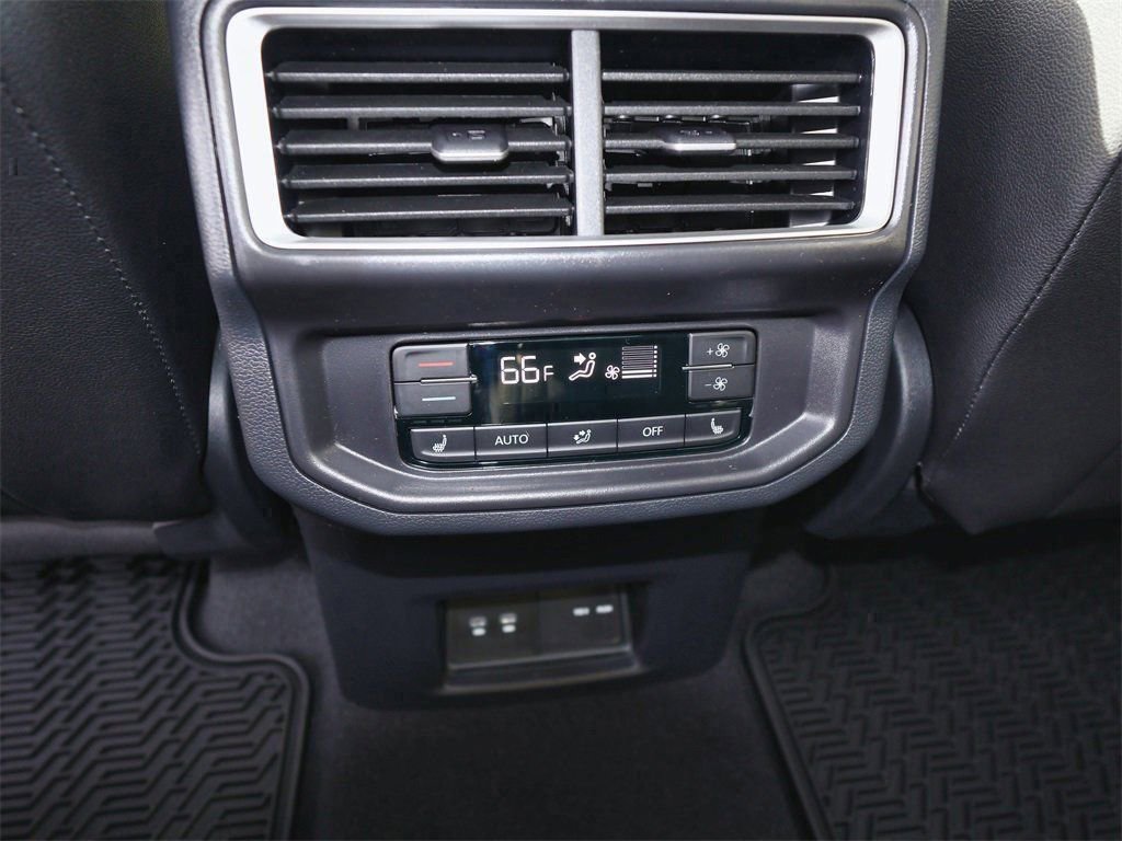 New 2026 Volkswagen Atlas SEL Premium R-Line image 19